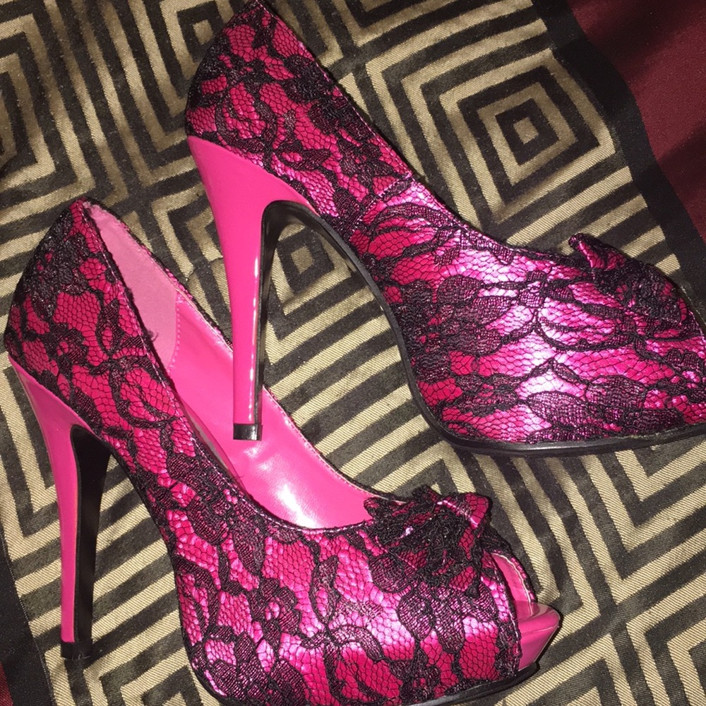 Heels - Picture 3 of 5